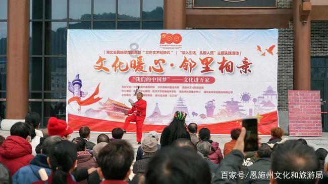 见证历史！他收藏火柴盒贴画四十余年 细心收藏十二万枚“火花”